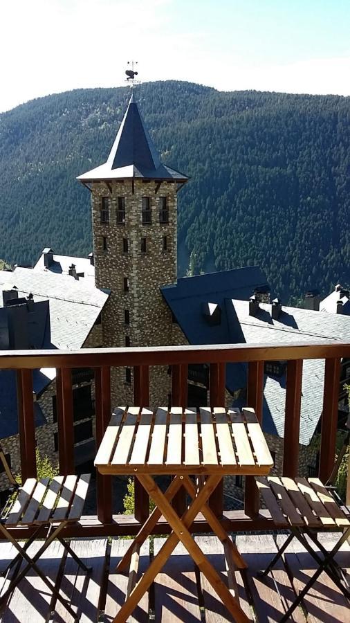 Apartamentos Tanau Baqueira Beret Luaran gambar