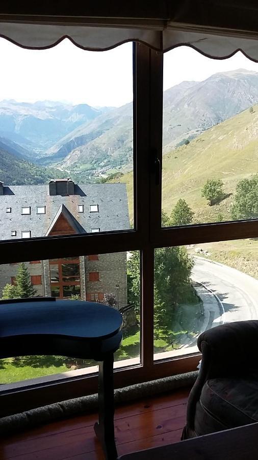 Apartamentos Tanau Baqueira Beret Luaran gambar